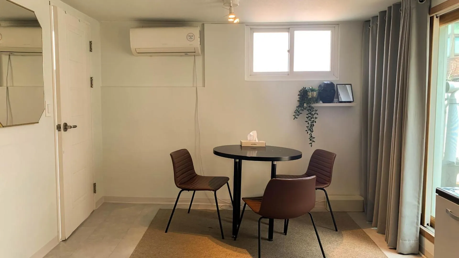 Millionbear Stay Seoul Guest house